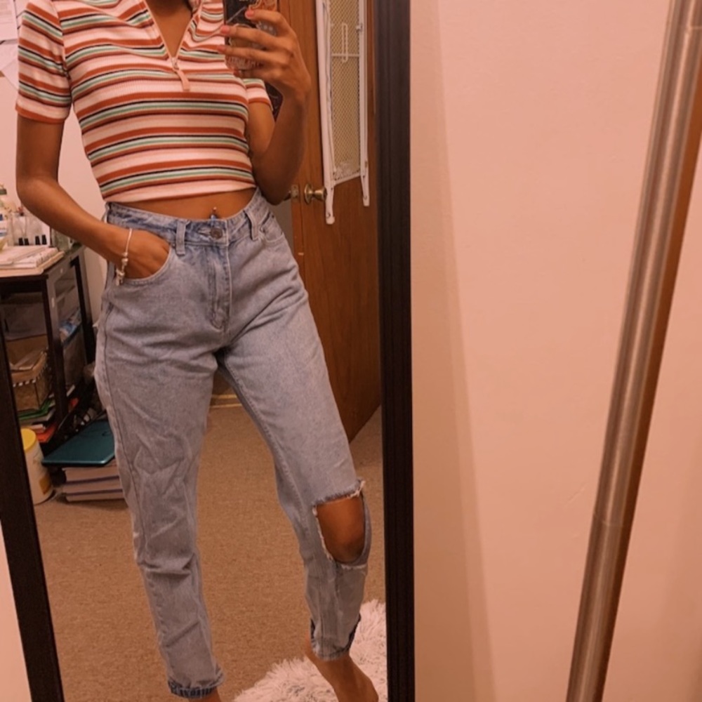 urban outfitters half zip crop top